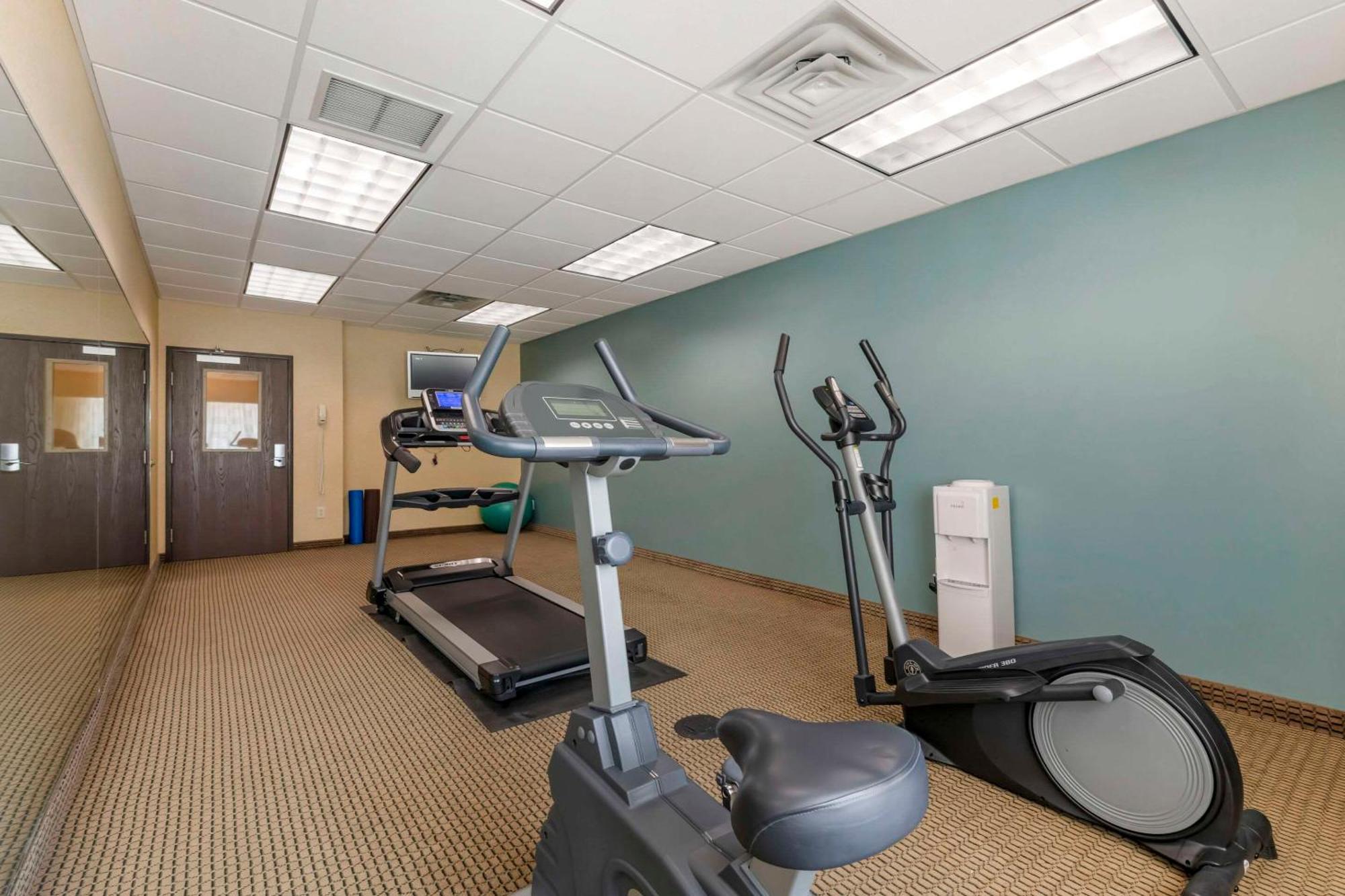 Sleep Inn & Suites Rapid City Bagian luar foto